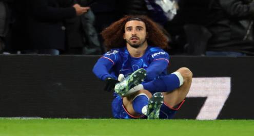 تسبب في هدفين بالقديم ثم صنع آخر بالجديد.. أحذية كوكوريلا تثير الجدل في الدوري الإنجليزي (فيديو)